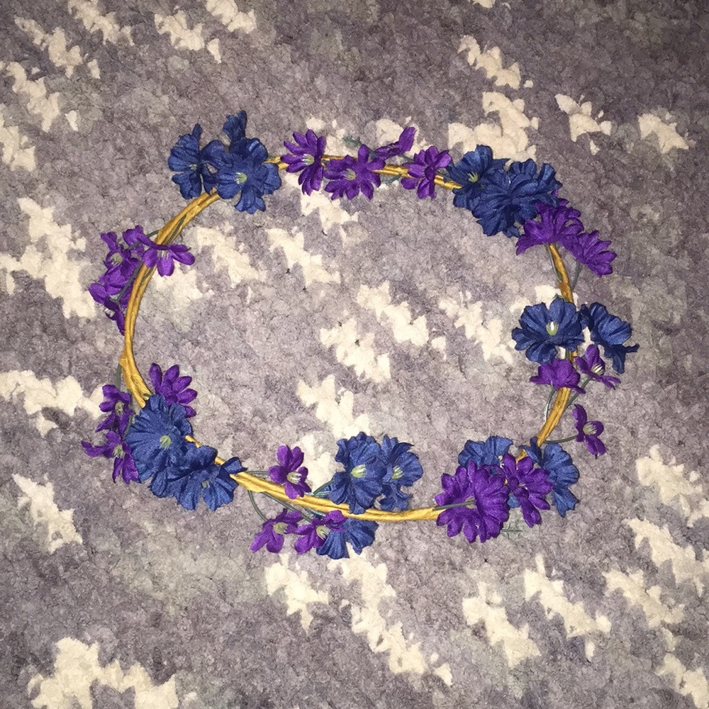 Flower crown💙💜💙💜💙